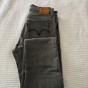 Levi's Men's Charcoal Straight Jeans